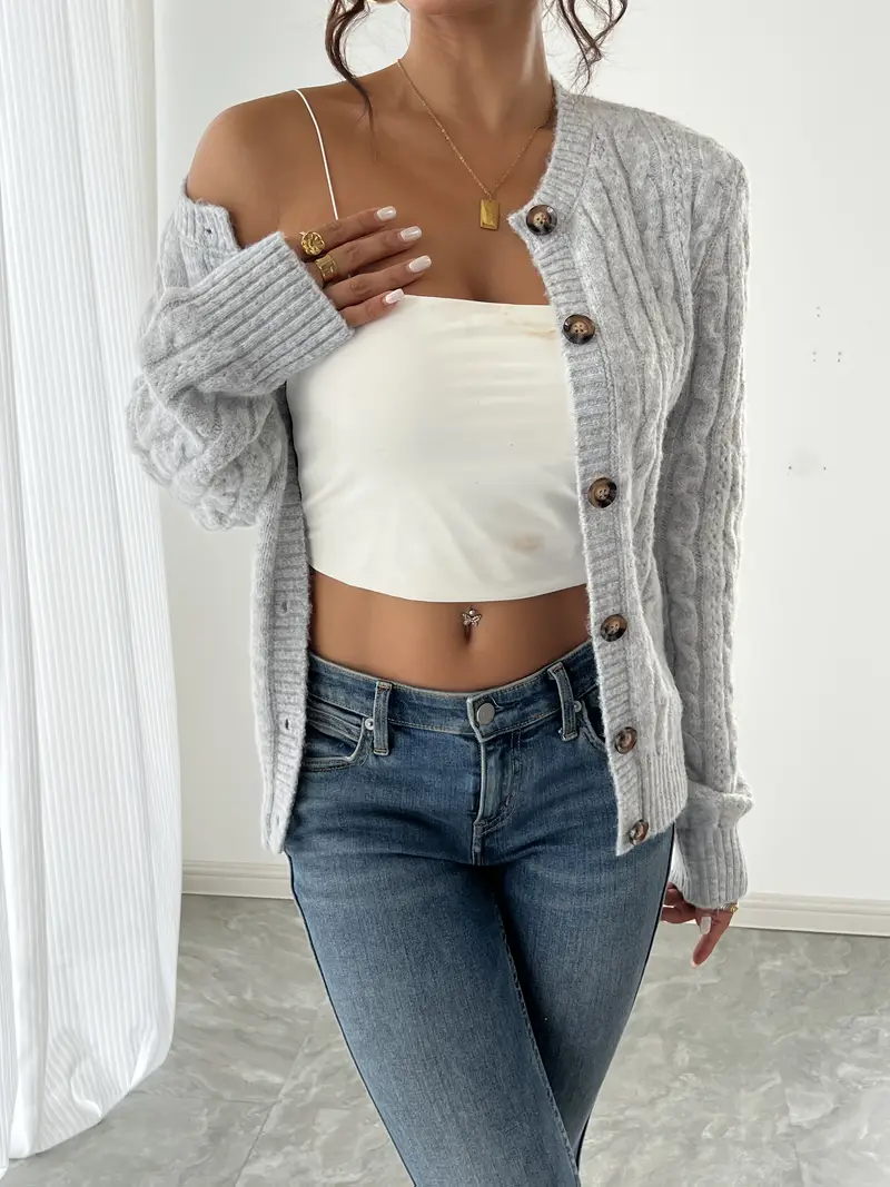STRICK KABEL CARDIGAN | ELEGANTER WARMHALTER