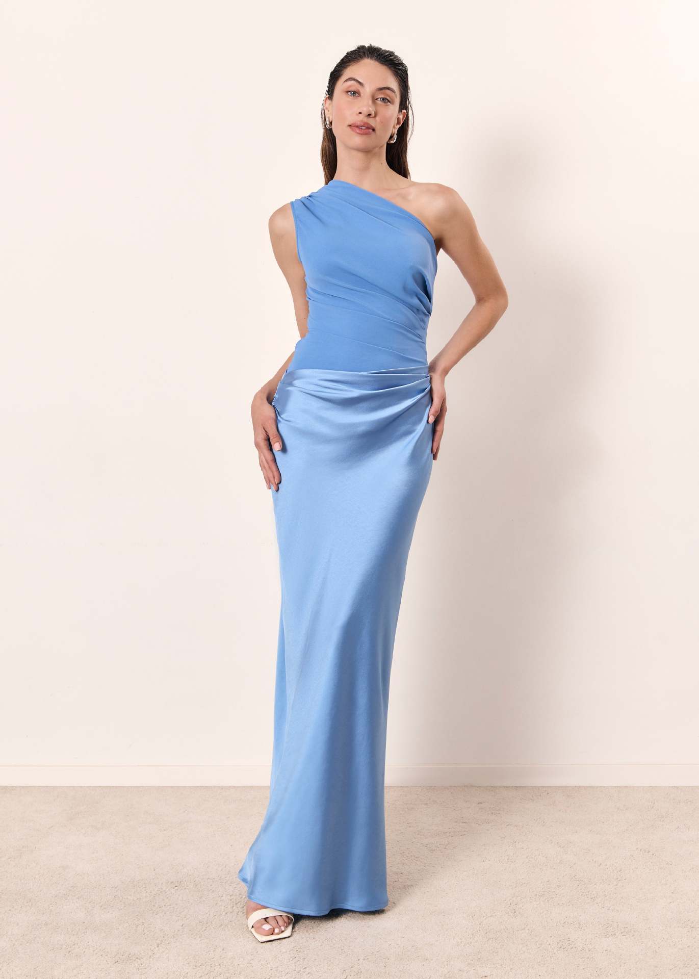 Valentina – Elegantes asymmetrisches Damen Maxikleid - Image 8